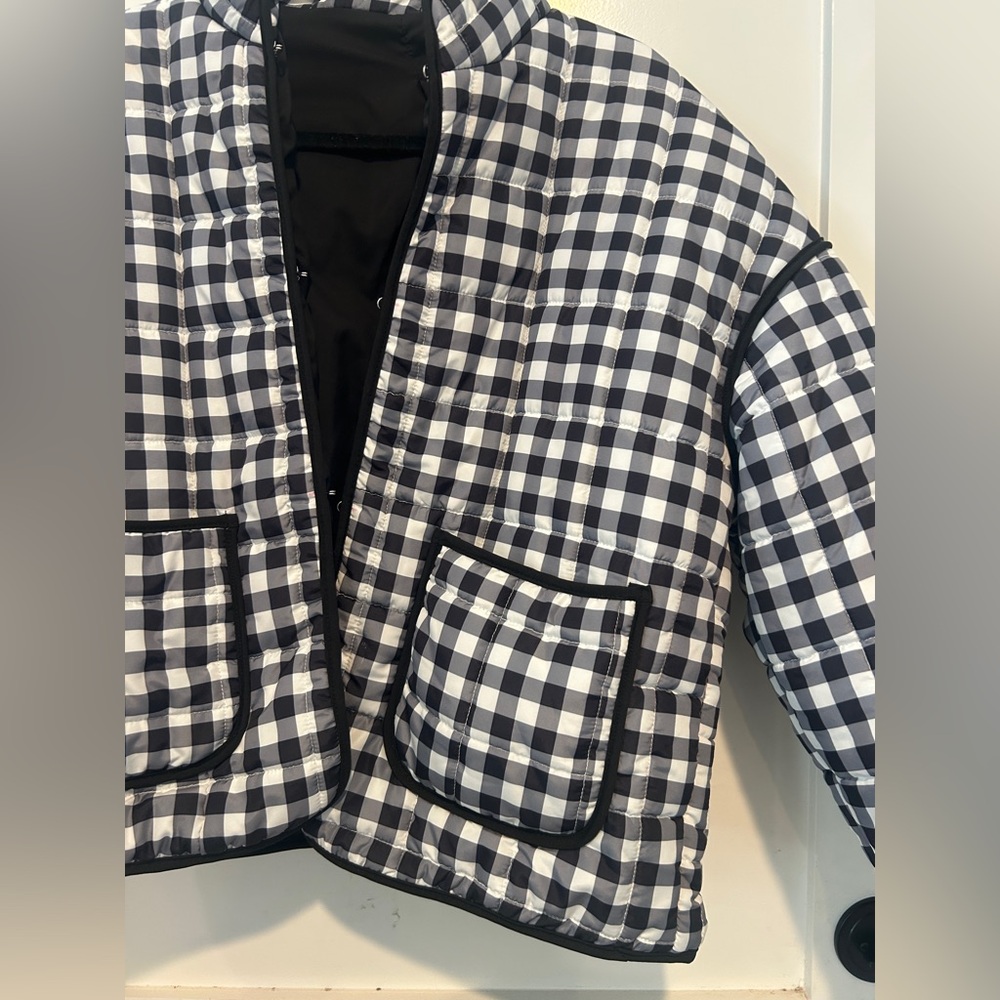 Black and White Gingham Quilted Jacket size small - Picture 4 of 4